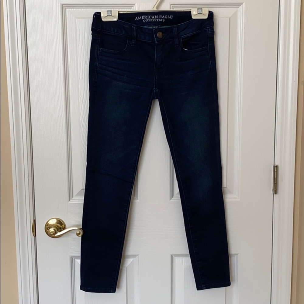 American Eagle size 4 short